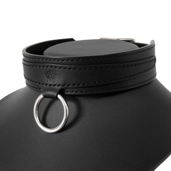 Black Leather Choker with ring and Pentagram