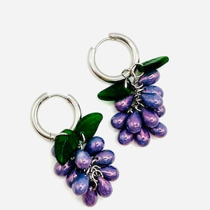 Handmade glass grape hoop earrings, stainless steel hoop earrings, purple grape statement earrings, grape fruit earrings, gift for woman