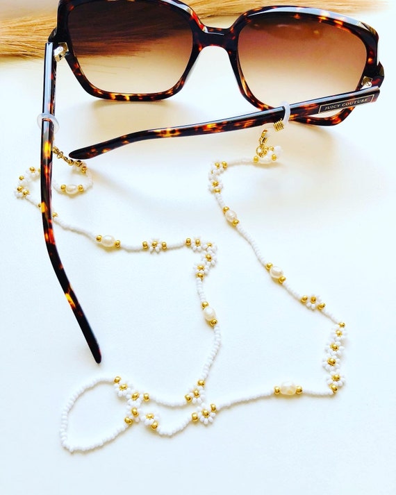Daisy Flower Beaded Glasses Chain: Pearl Sunglasses Holder