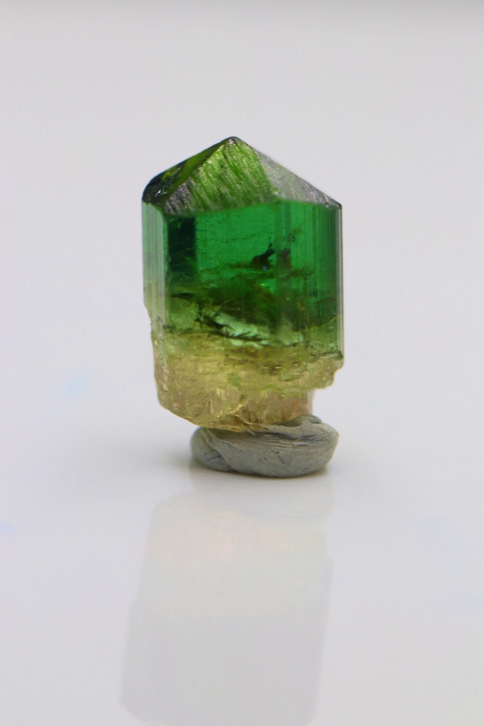 Beryllium Minerals - Gallery of Mineral Specimens For Sale