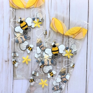 20 LARGE Bee Party Favor Bags, Honey Bee Cello Bags, Bee Party Decor, Bee Baby Shower, Candy Bag, Cello Goody Bag, Bee Bridal Shower, 5"x12"