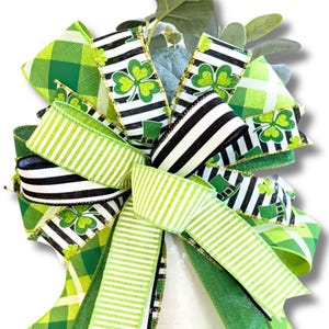 St. Patricks Day Bow, Lantern Bow for St. Patricks Day Decor, Shamrock Front Door Decor, Leprechaun and Shamrock Wreath Bow, Front Porch Bow