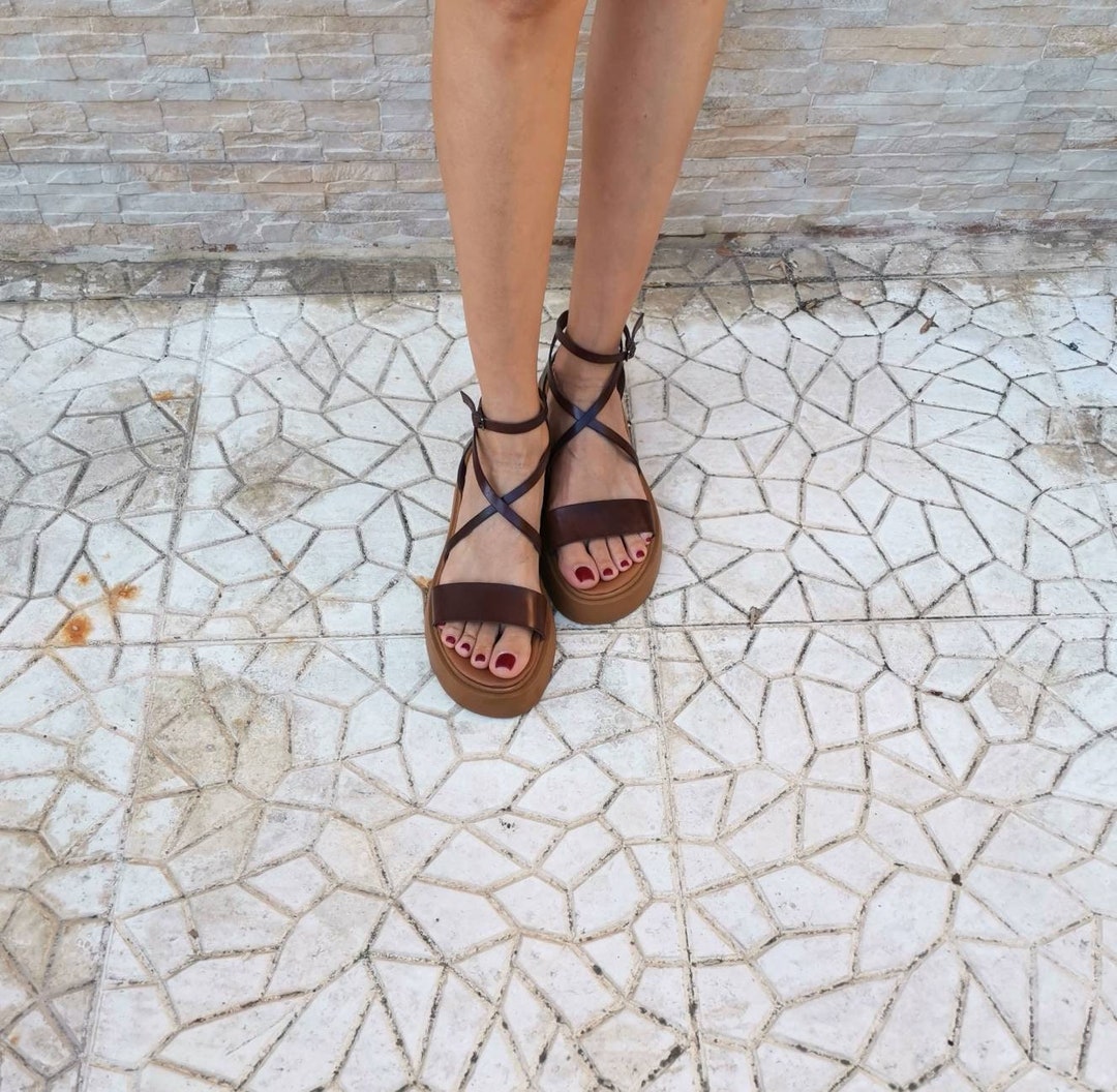 CC ESPADRILLES PLATFORM IN MOSSY BROWN MIX BLACK PATTERN FABRIC