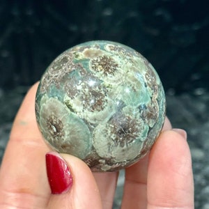 Moss Agate Sphere / Green Flower Agate Sphere / 5.25&quot; / 102g / 3.5 oz / Small Crystal Sphere / Emotional Balance / Harmony