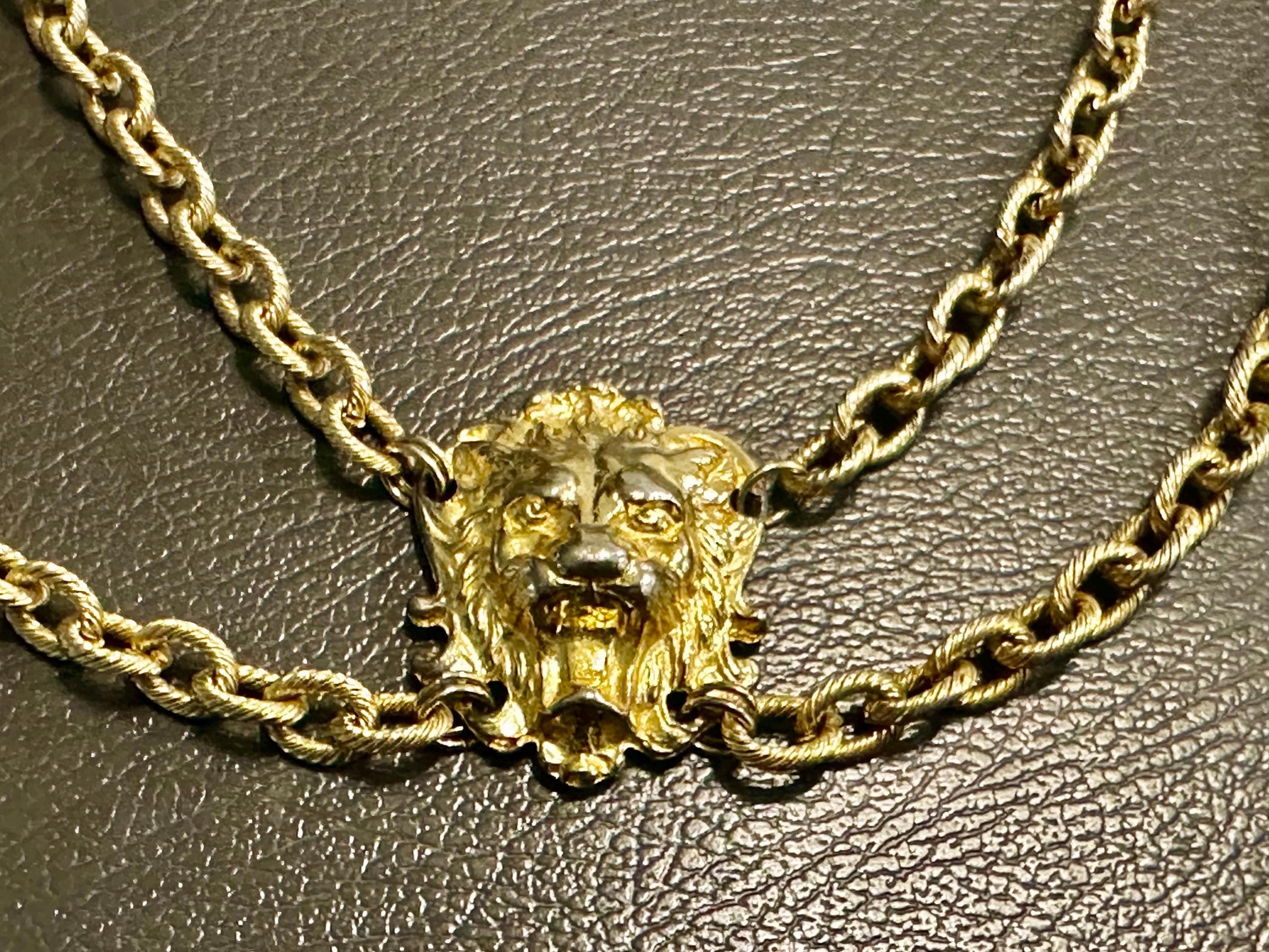Vintage Gold Tone Lion Head Chain Link Belt | 1970s  display picture 3