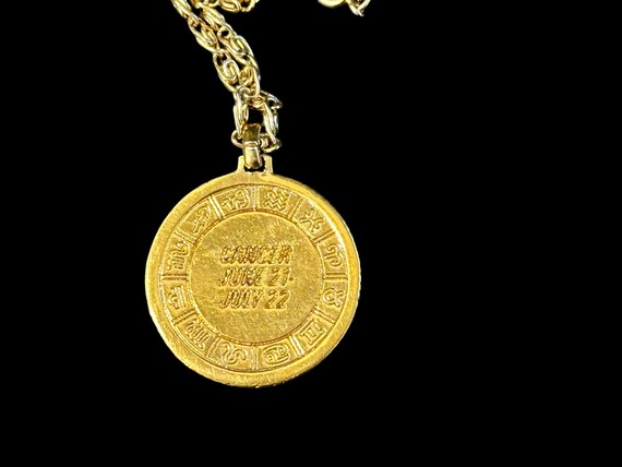 Vtg Cancer Zodiac Pendant Necklace & Gold Tone Sc… - image 6