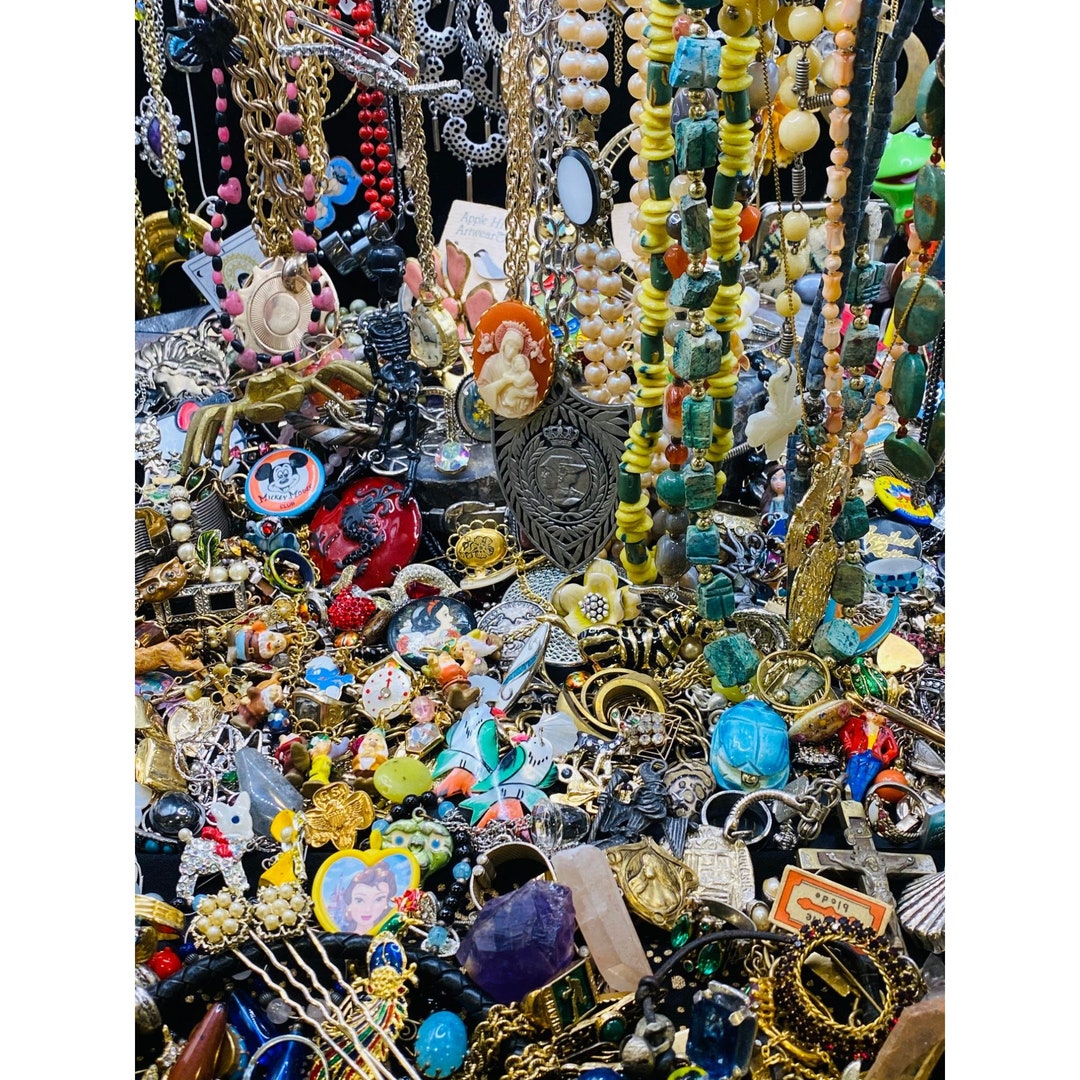 Nostalgiacore Groovival Confetti Jewelry Curiosities Mystery Etsy