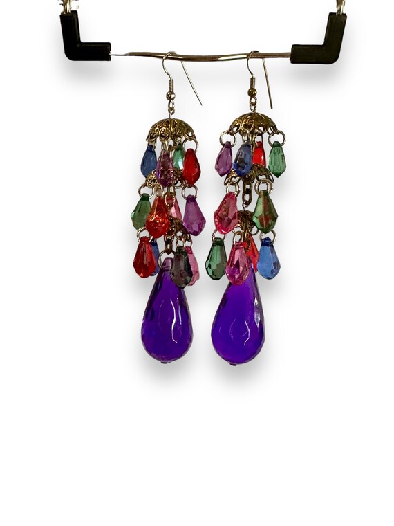 Vtg Lucite Chandelier Earrings / Faceted Teardrop… - image 3