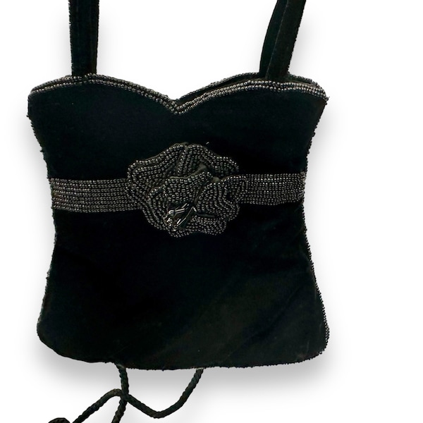 La Regale LTD Black Velvet Evening Bag / Vintage Black Velvet Flower Beaded Detail / Beaded Trim / Adorable Black Velvet Flower Vtg Clutch