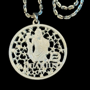 Vtg Aquarius Zodiac Necklace / Silver Aquarius Carved Medallion / Pierced Stars Air Sign / Vtg Aquarius Pendant /Silver Tone Rolo Chain