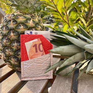 Mini Wallet VEGAN, NACHHALTIG, Portmonee Kartenhalter aus Piñatex, Handtasche Geldbörse Portemonnaie (rot & silber, PINATEX)