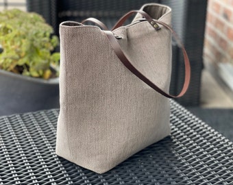 Beige fabric tote bag, minimalist everyday bag, zippered pocket!