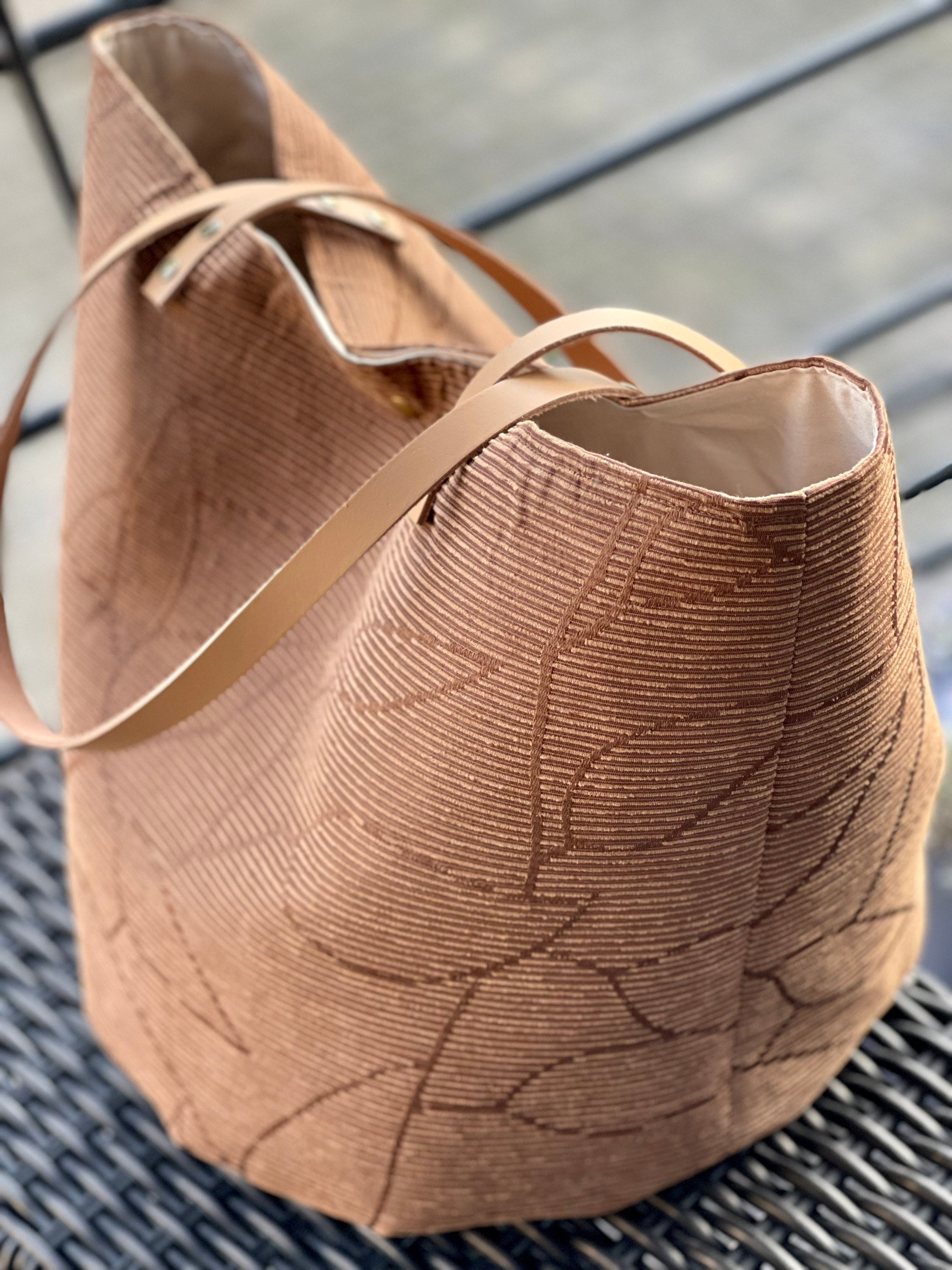 Large Bucket Bag in Slightly Lined Tone-on-tone Jacquard Fabric 