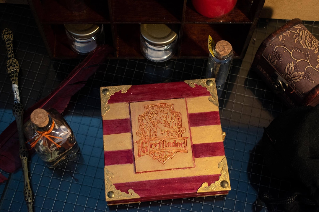 Harry Potter Tabletop Rpg Inspired Wooden Dice Box Gryffindor Etsy
