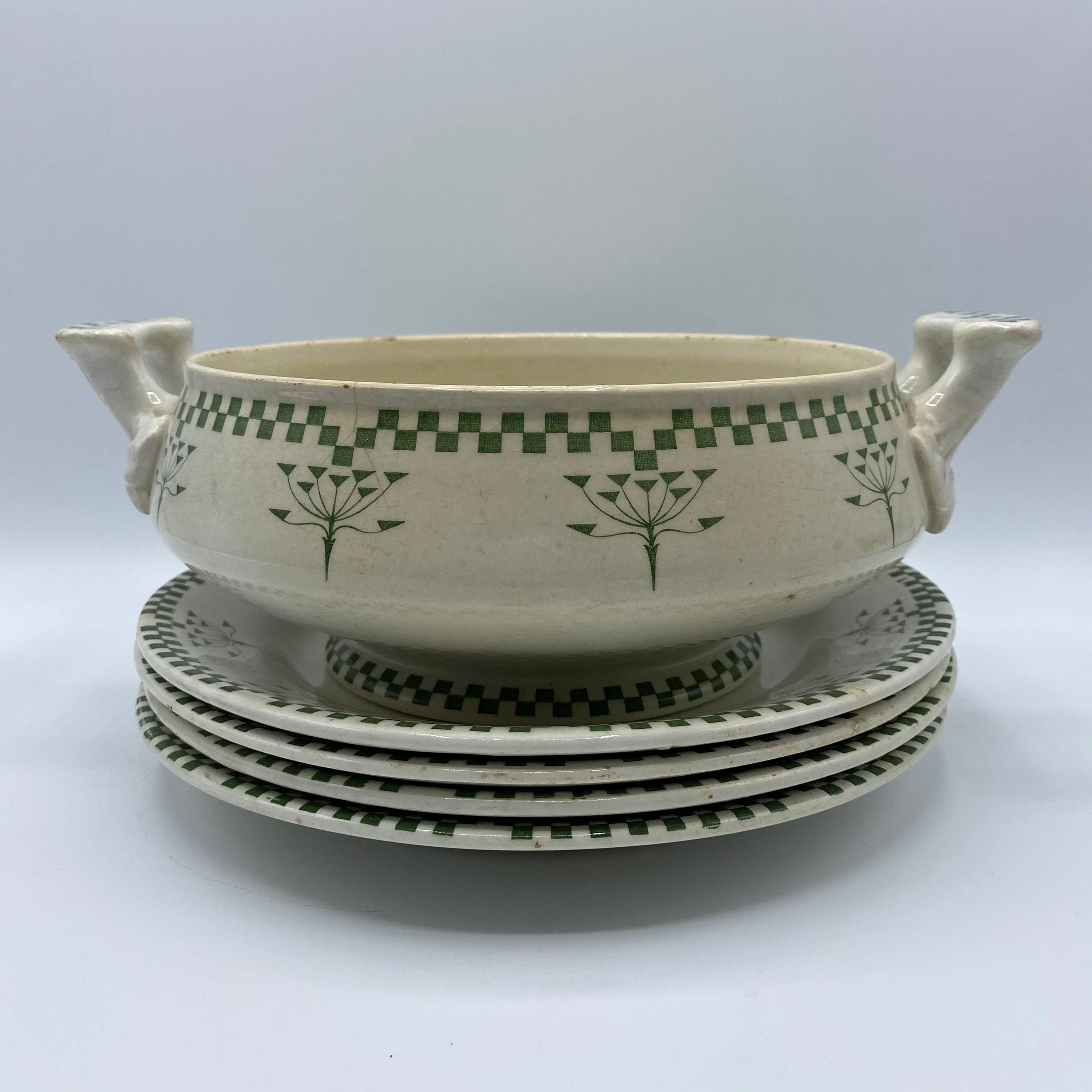 Fin Du 19Ème Creil Montereau Labrador Damier Vert/France 4 Assiettes + Soupe Tureen Bowl