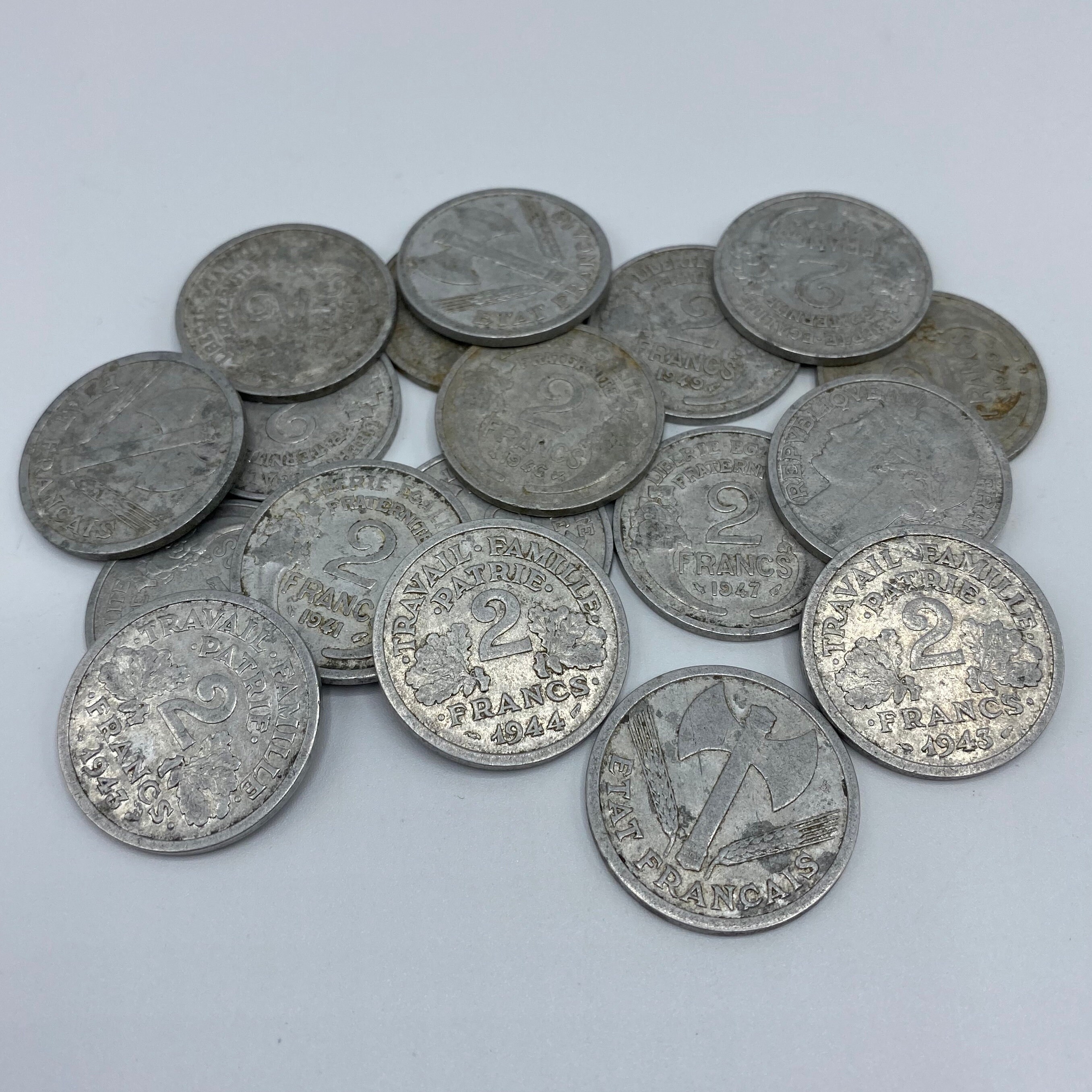 Ensemble de 18 Pièces 2 Francs 1941 à 1959/France