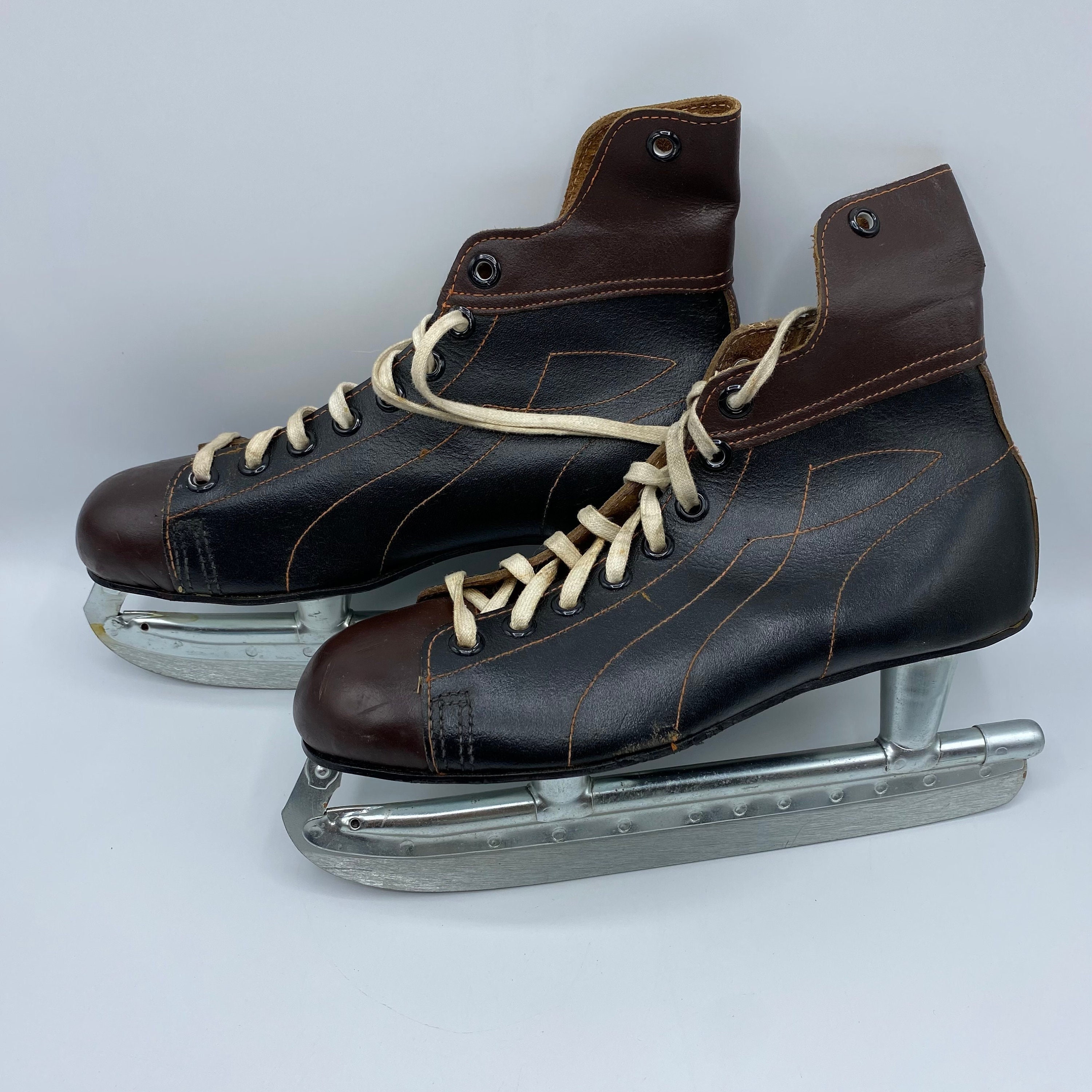 Schoenen Herenschoenen Loafers & Instappers Vintage  RETRO brown and black leather  DAOUST DELUX tube blades  men  Ice Hockey Skates    Size 11 Canada 