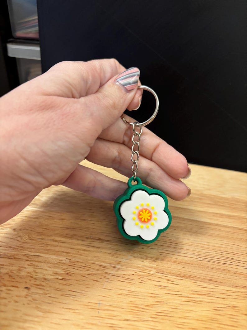 Clicky Flower Key Chain, 3D Printed Flower Keychain, Clicky Keychain ...