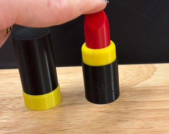 Portachiavi a forma di rossetto con clic, portachiavi a forma di rossetto stampato in 3D, portachiavi a forma di rossetto con clic