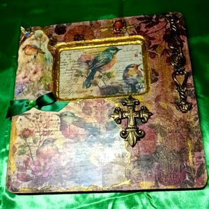 Vintage Style Decoupaged Birds & Floral 11&quot; Embellished Decorative Photo Frame