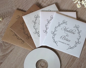 25 Wedding Favors CD Covers - Personalized CD Sleeves for Wedding Guests - Square Brown Kraft CD Envelopes - Wedding Logo Printed