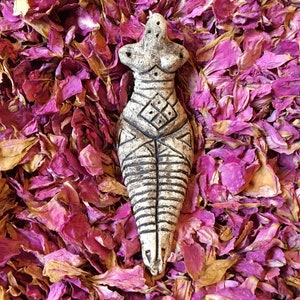 Cucuteni Venus - Neolithic goddess. Primordial goddess ceramic sculpture. Great Mother statue. Romanian Tripolis culture. Fertility goddess.