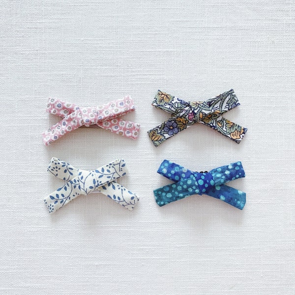 Organic cotton handmade bow hair clips for babies and toddlers with fine hair