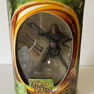 Lord of the Rings-The Fellowship of the Ring 2001 Orc Warrior with Axe and Bow and Arrows Toy Biz/Grand Toys 6.0&quot; Action Figure MISB