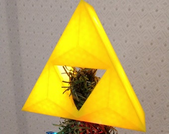 3D Gedruckte Triforce Baumspitze mit Lichtern