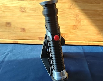 Druk 3D: Składany miecz świetlny inspirowany Qui-Gonem