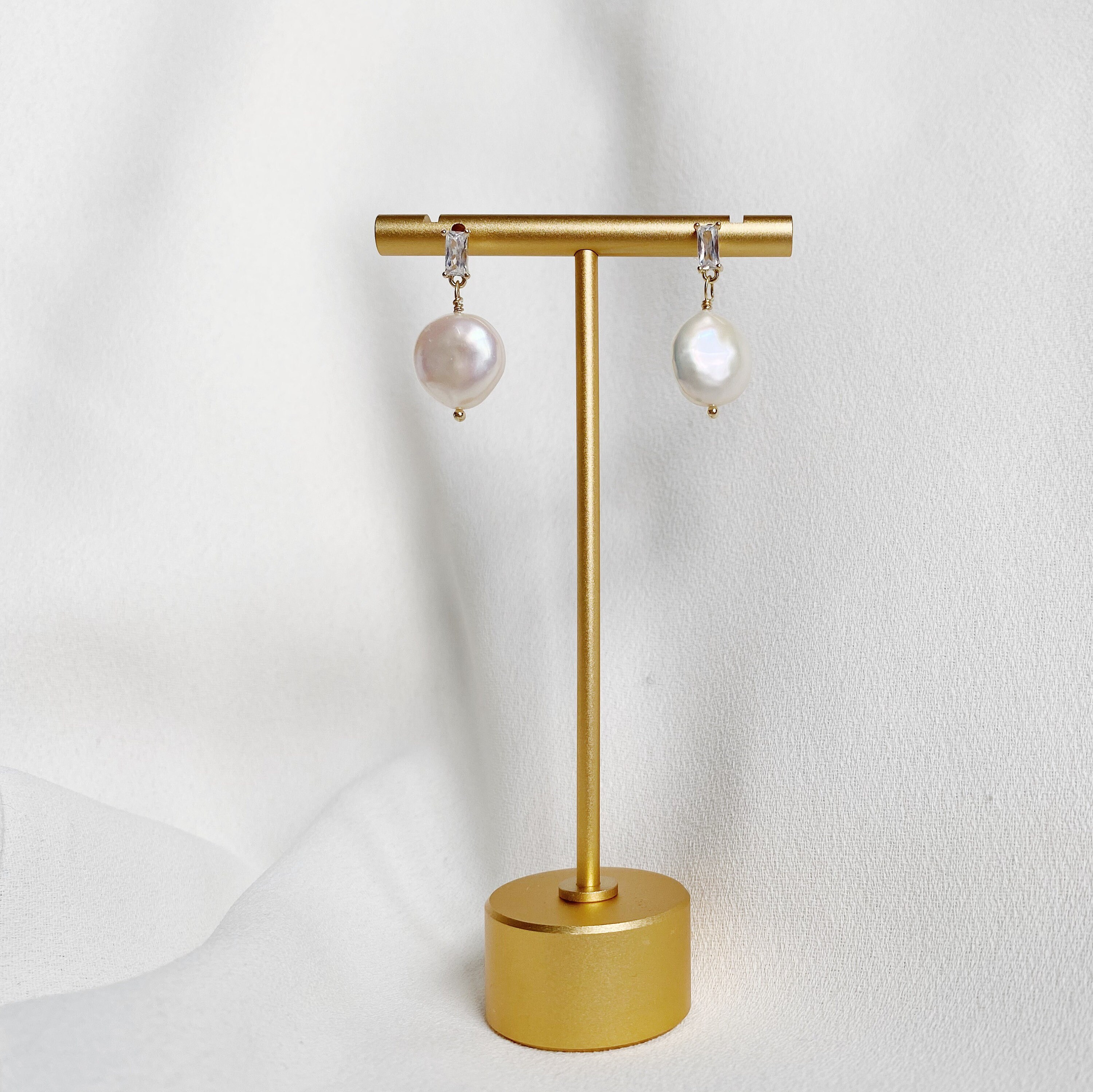 Handmade 18K Gold Emerald Fresh Water Pearl Earrings Baroque - Etsy