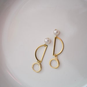 Handmade Crescent Fresh Water Pearl Earring