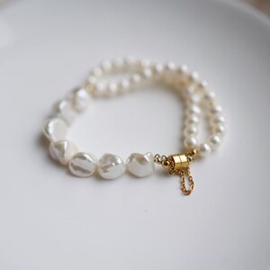 Handmade 18K gold Balance Pearl Bracelet