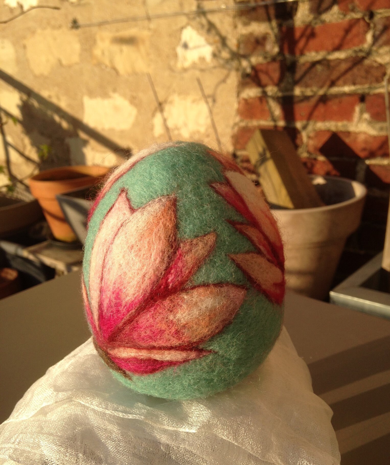 Décoration Rose de Maison Needlefelted d'oeuf Magnolia