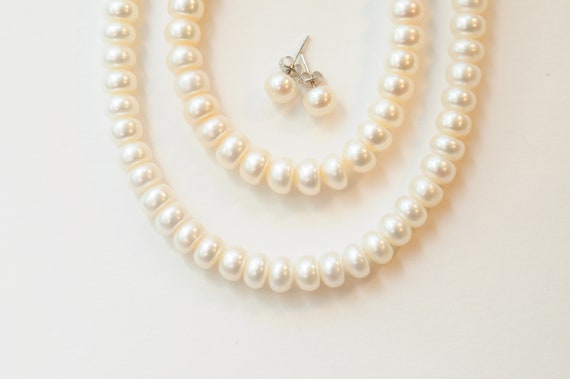 Three Piece Pearl Jewelry Set