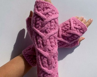 Hand knitted fingerless mittens. Fingerless pink mittens. Perfect gift for women. Birthdays gift. Christmas gift. Mittens for women. Mittens