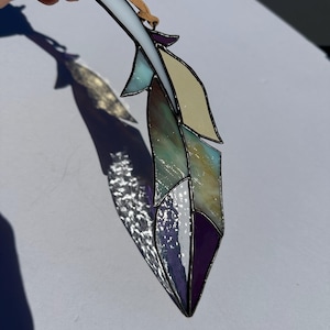 Vitrail plume suspendu attrape-soleil Boho plume amérindien cadeau de fête des mères, ami cadeau fenêtre dissuasion plume d'ange