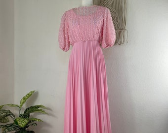 70s pastel pink puff sleeve pleated maxi gown M medium lolita birthday Special occasion bow accordion pleated textured sweet maxi dress