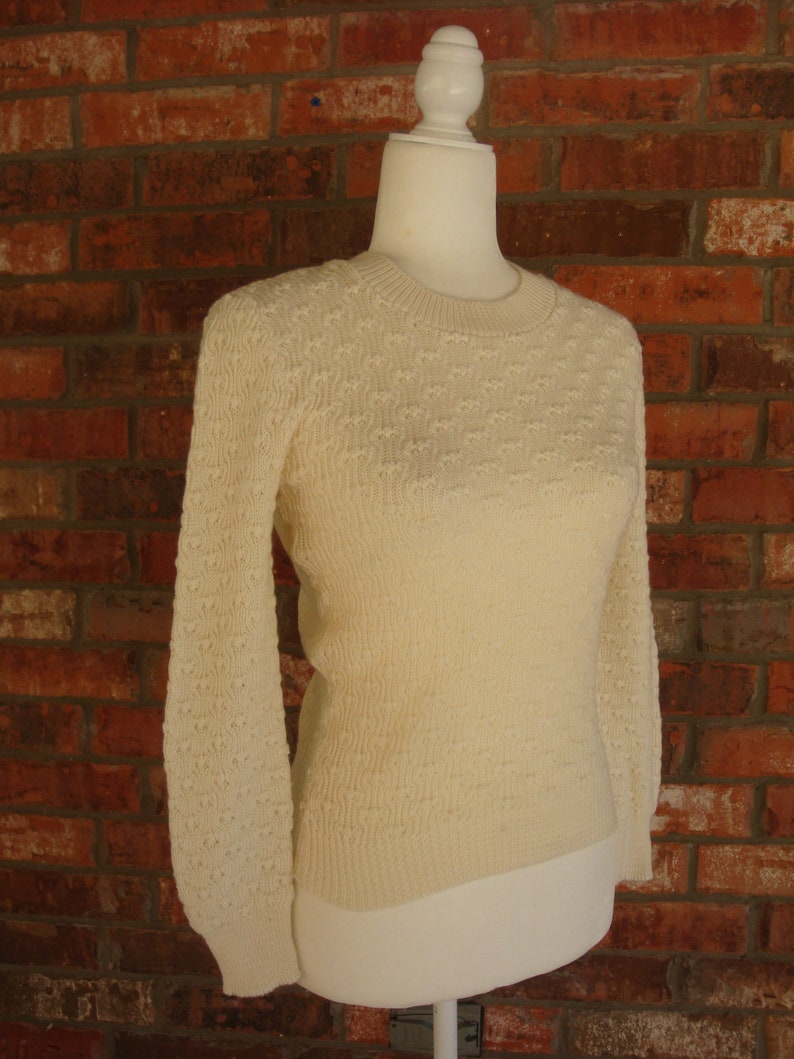 vintage cream ivory textured fitted pullover sweater Size Xs S Lauren Knitwear 60s 1960s boho clothing simple basic fall winter jumper