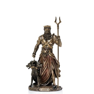 Hades med Cerberus-statyn bild 1