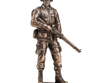 WWII American Soldier Figurine | Cold Cast Bronze Military Statue (5.75" Height)