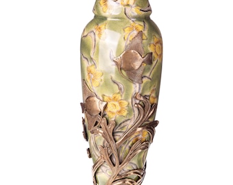 Porseleinen en bronzen vissenvaas – decoratieve art-nouveauvaas – elegant klassiek consoledecor