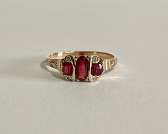 Garnet Ring -14K yellow gold Edwardian Era 0.77 ctw 3 Genuine Garnet Gemstone Ring Sz 7 3/4- January Birthstone- Fine Antique Ring