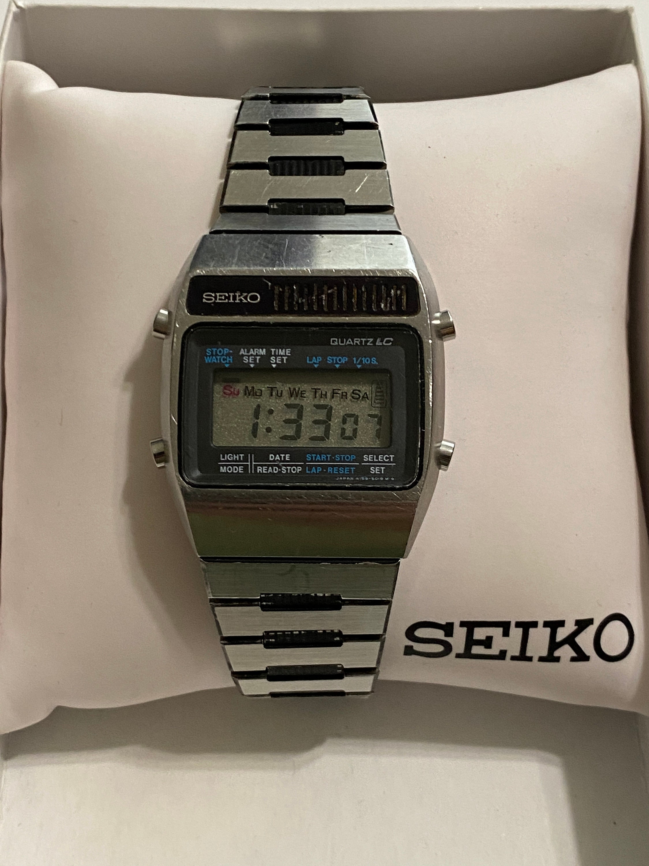 Seiko A159-5019 Digital LCD Black 1970's Wrist Watch - Etsy