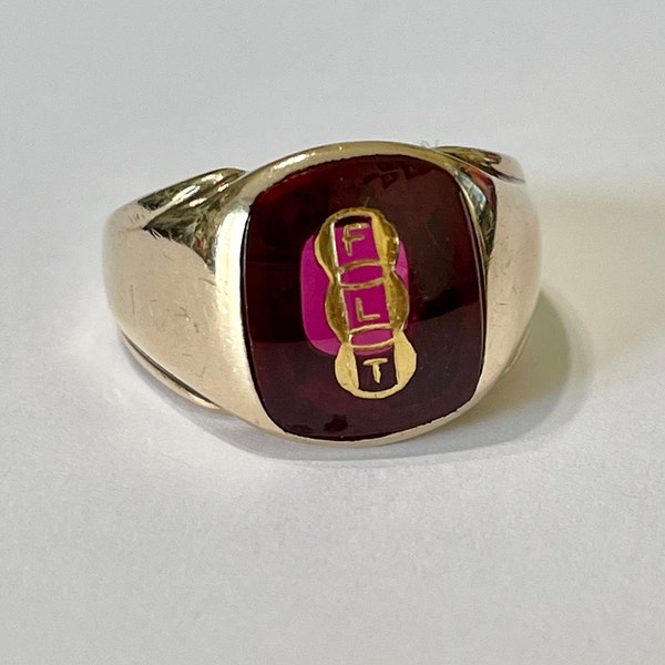 Odd Fellows Created Ruby Ring - Retro Era 10k Yellow Gold FTL Ring - Circa 1940s Era Size 12 Fine fraternal Jewelry