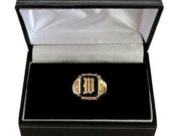 Vintage Art Deco Onyx Initial Ring: 10k Yellow Gold Letter W, Size 13.5