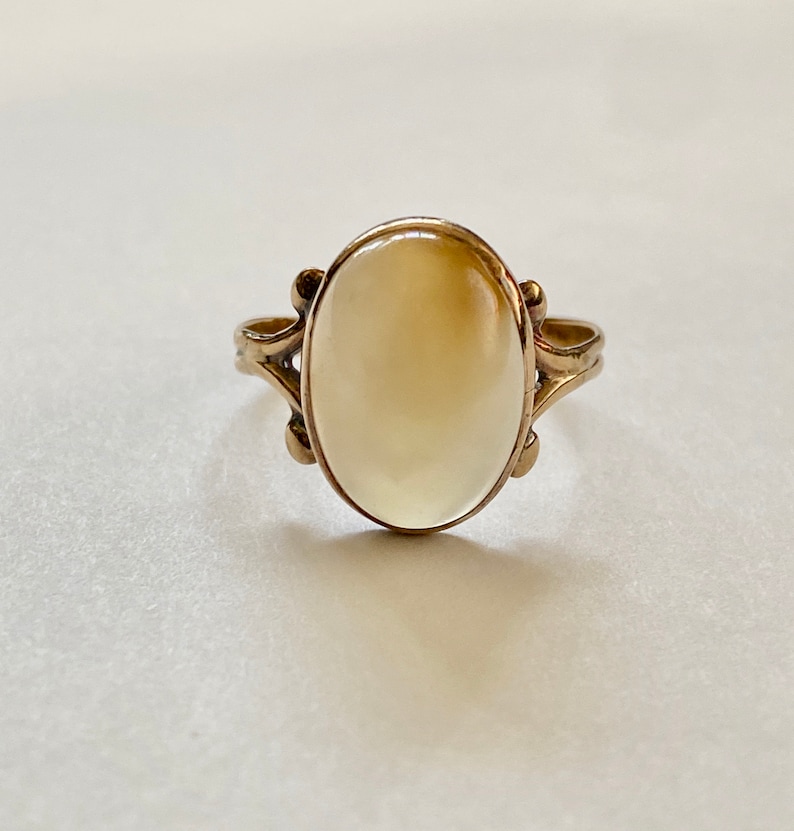 Yellow Tan Gemstone Statement Jewelry Art Deco 10k Rosy Gold Antique Size 10-1950s Agate Ring