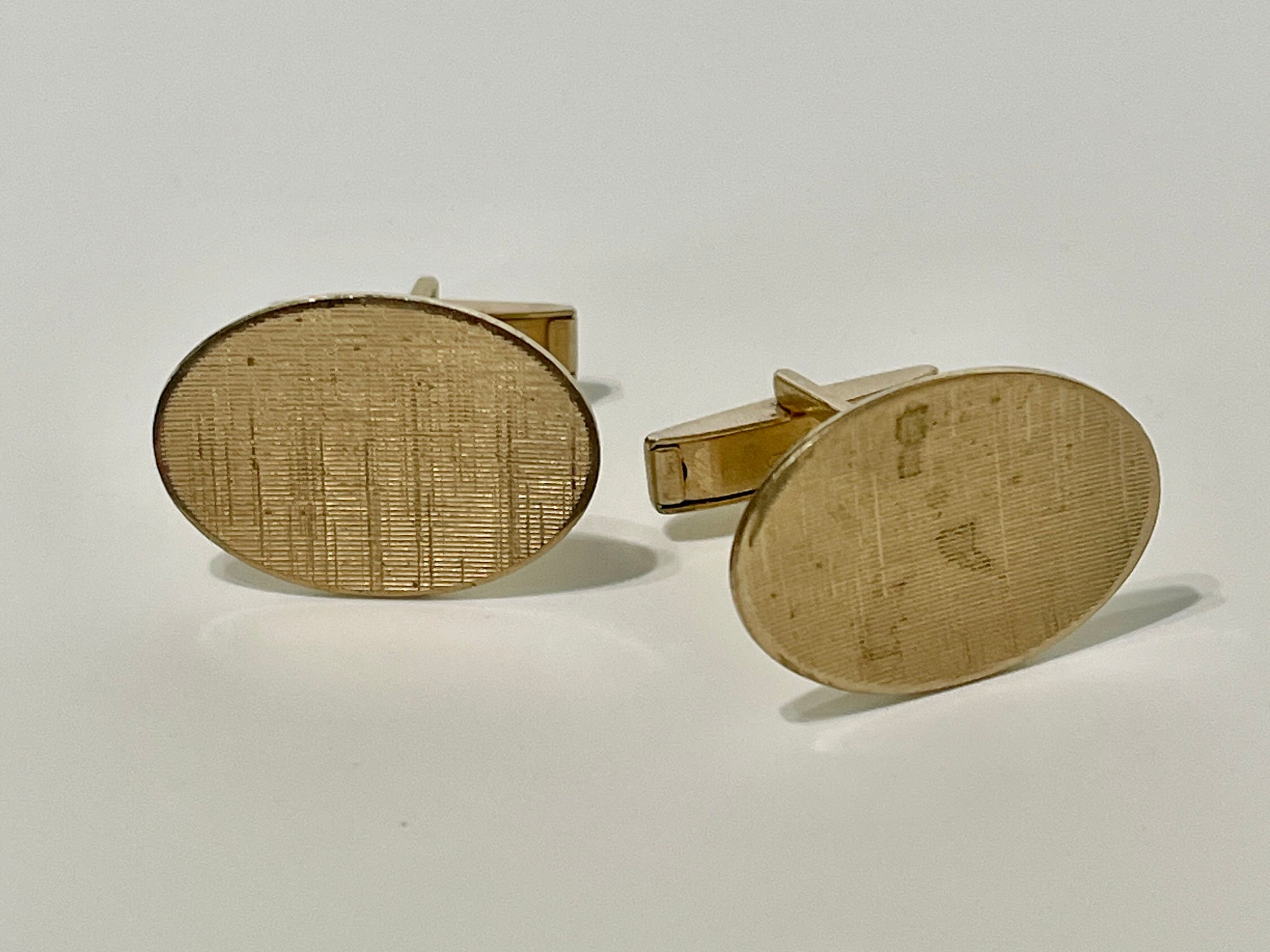 Boutons De Manchette Anciens Anson En Lucite Rouge Et Or - Accessoire Vintage Pour Homme, Occasion