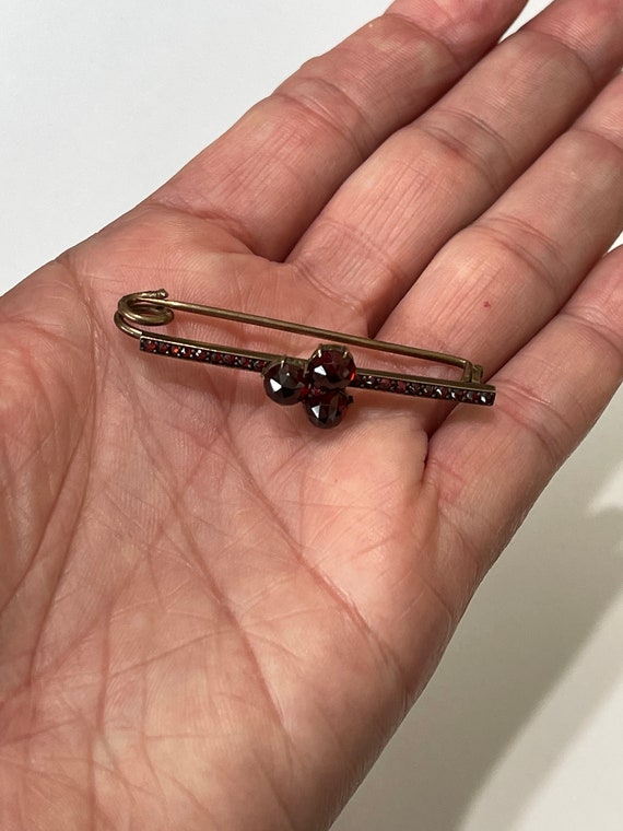 Victorian Garnet trefoil Pin Bar- 2.66 ctw Genuin… - image 3