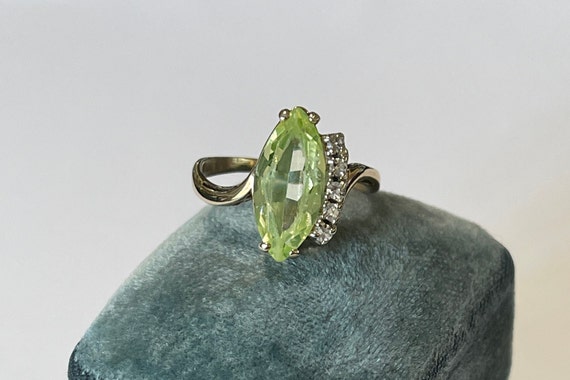 Created Spinel and Genuine Diamond Ring -10k Yell… - image 5